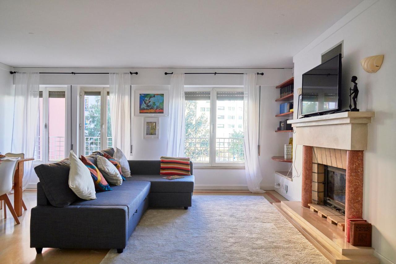 Modern Apartment With Swiming Pool & Garage - Lisbona Esterno foto